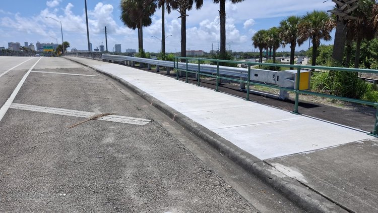 Guardrail replacement– Okeechobee Blvd West Bound   July 2025